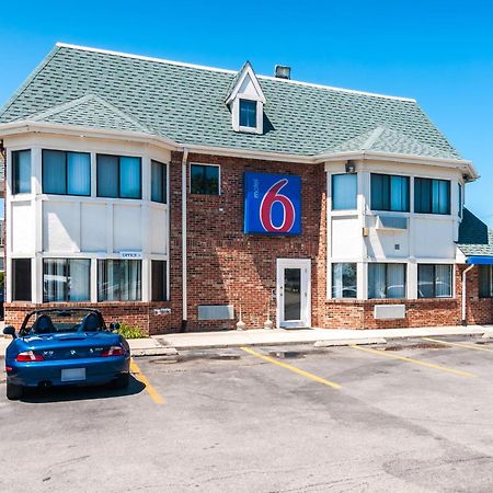 Motel 6 Chicago - Elk Grove Elk Grove Village Exterior photo