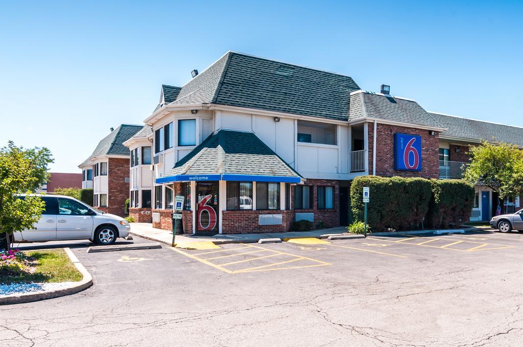 Motel 6 Chicago - Elk Grove Elk Grove Village Exterior photo