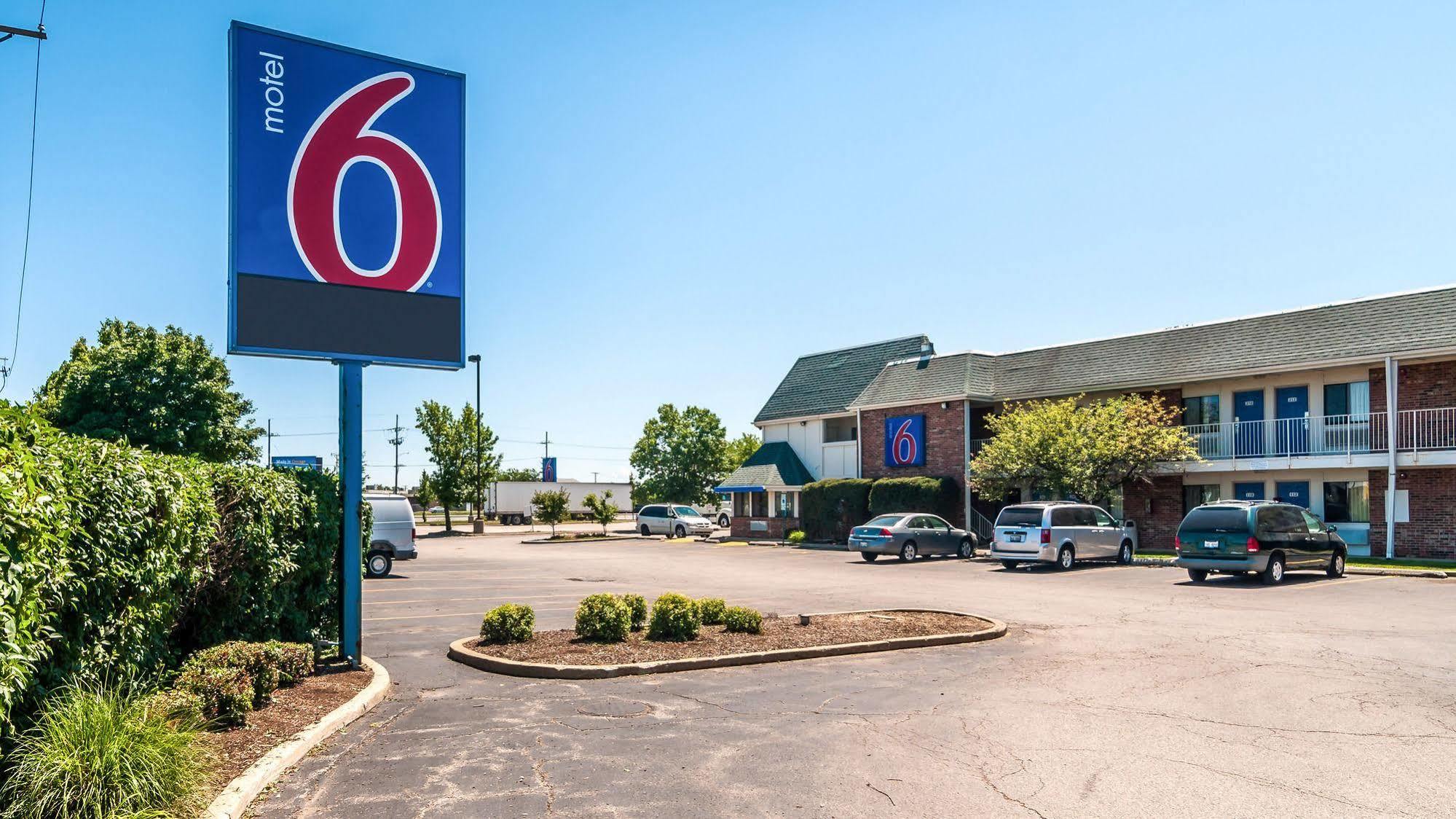 Motel 6 Chicago - Elk Grove Elk Grove Village Exterior photo