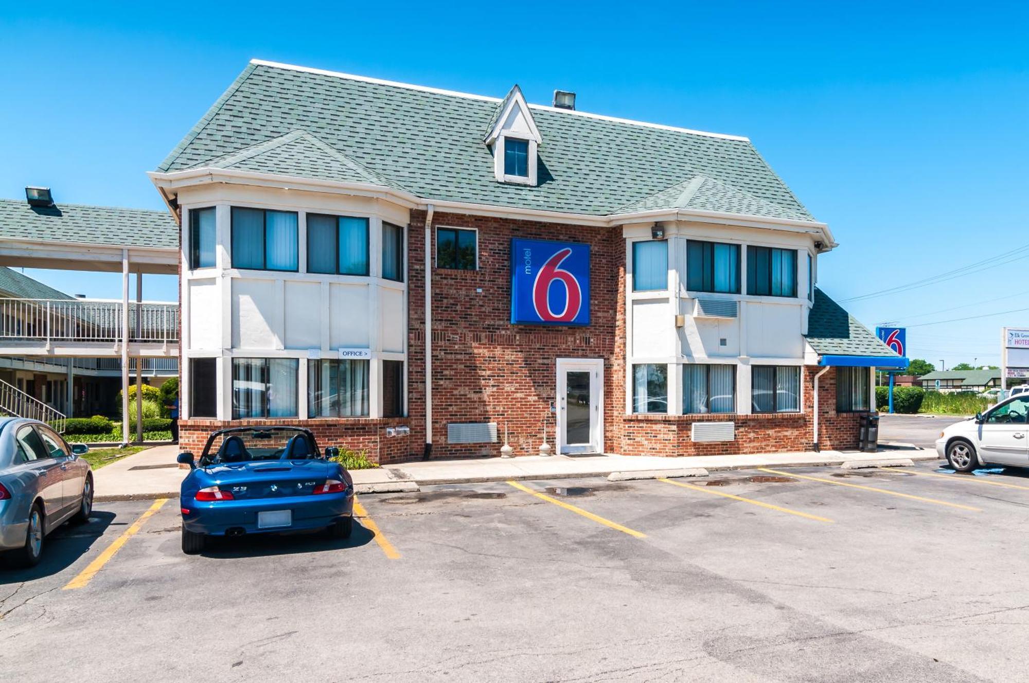 Motel 6 Chicago - Elk Grove Elk Grove Village Exterior photo